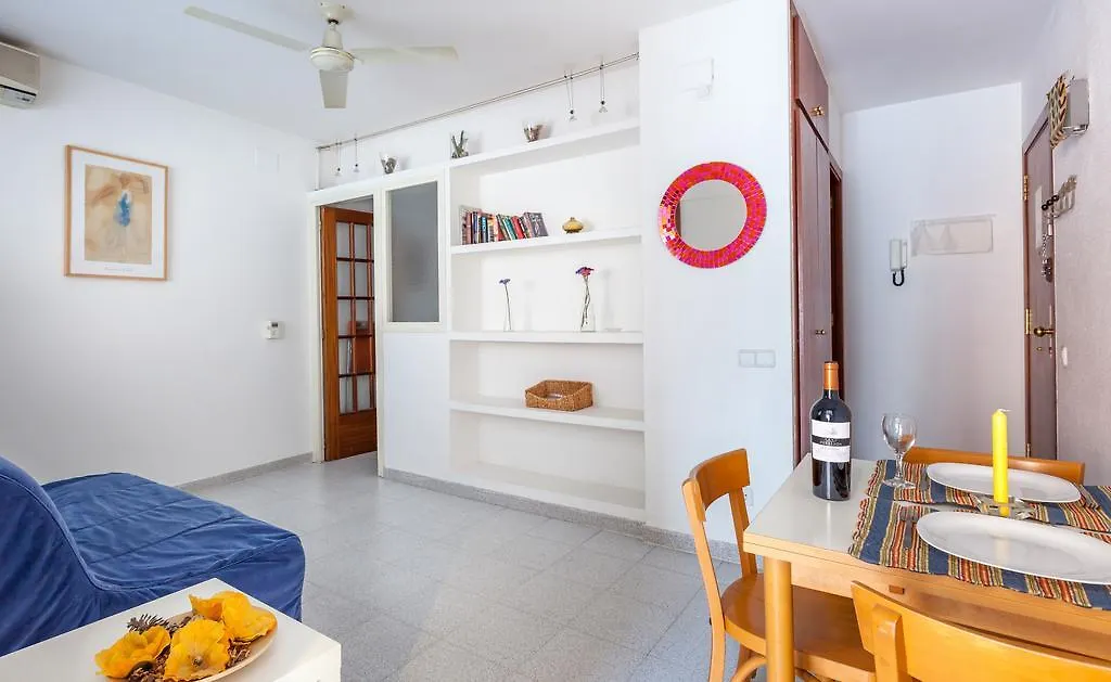 Hola Sitges Apartments